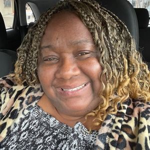 Meet your Posher, Tracy